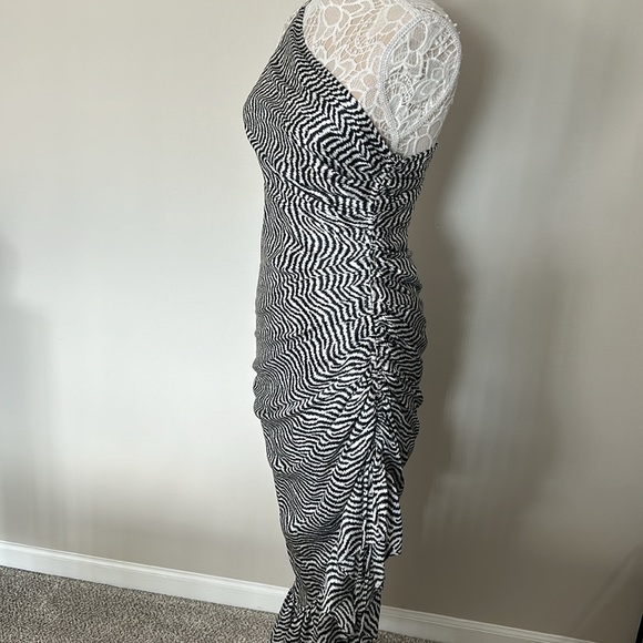 CINQ A SEPT -NWOT- Christel Dress in Ivory/Navy - Picture 4 of 14